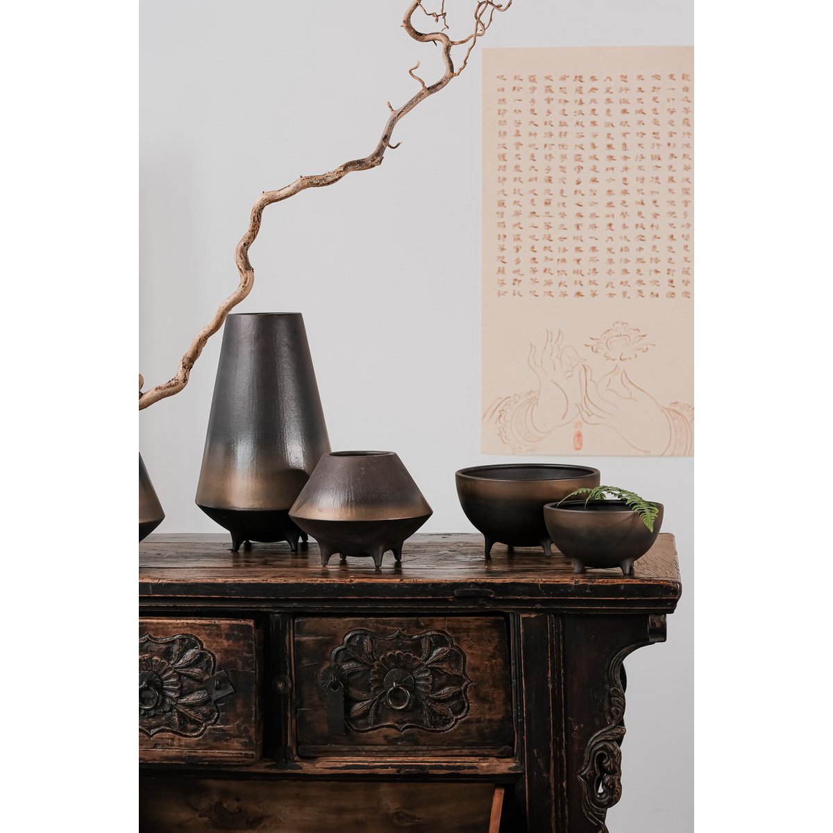 Neue moderne kugelförmige Keramikschale East+West, OTA08BB