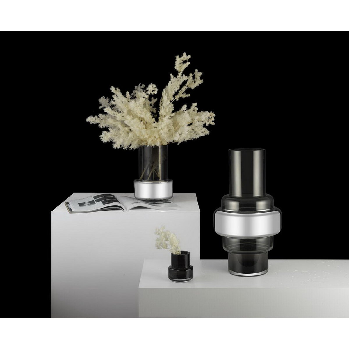 Luxuriöses Glas im Retro-Stil, grau + 24-Karat-Silbervase XXL, TYLER 46SI, 9 mm dicke Glaskopie