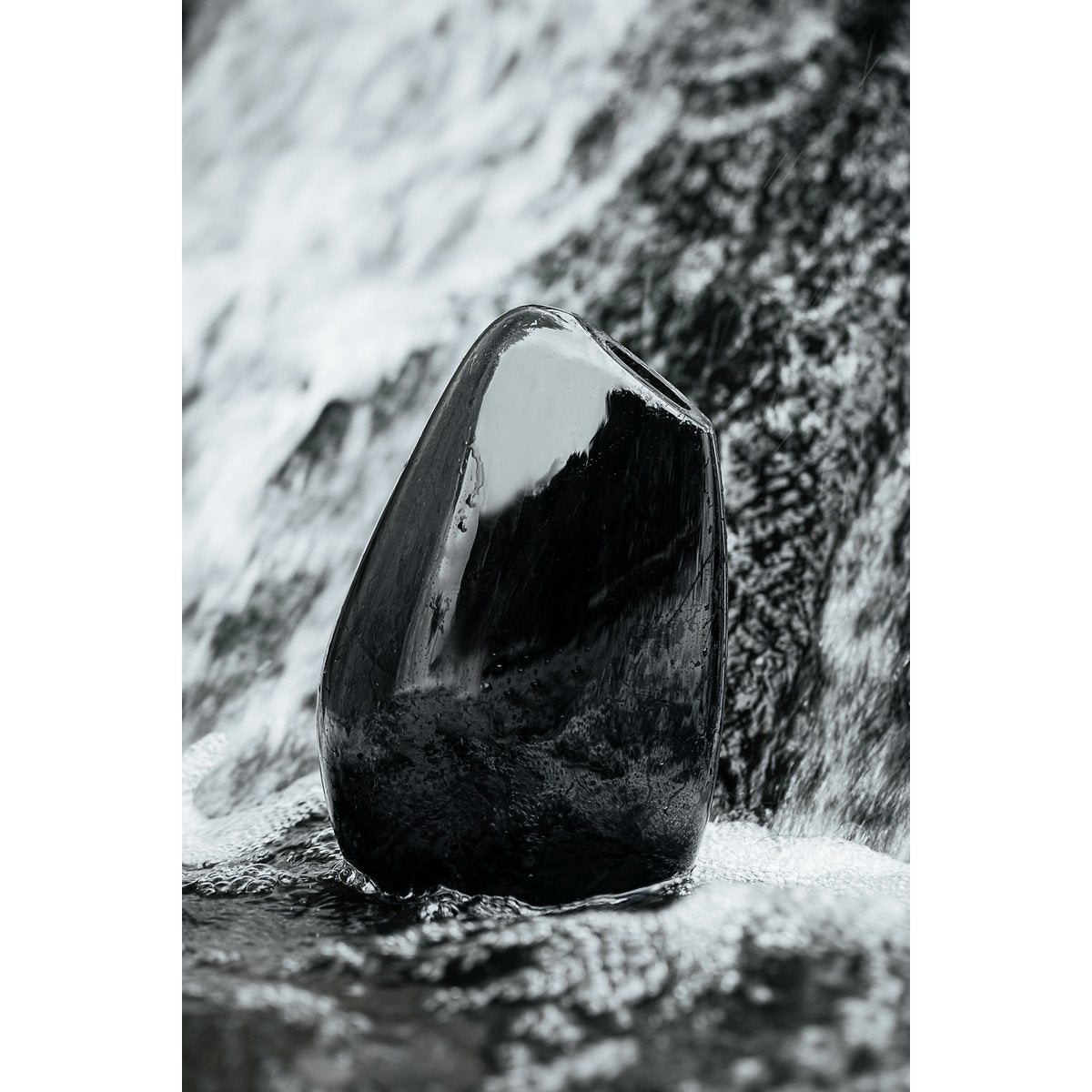 Hohe moderne Vase mit sehr innovativem, schlichtem Design, KOOKY30GR