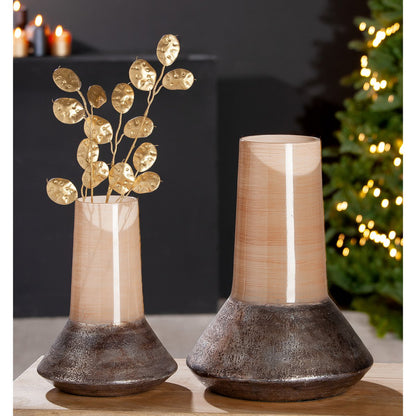 Vase Saga
