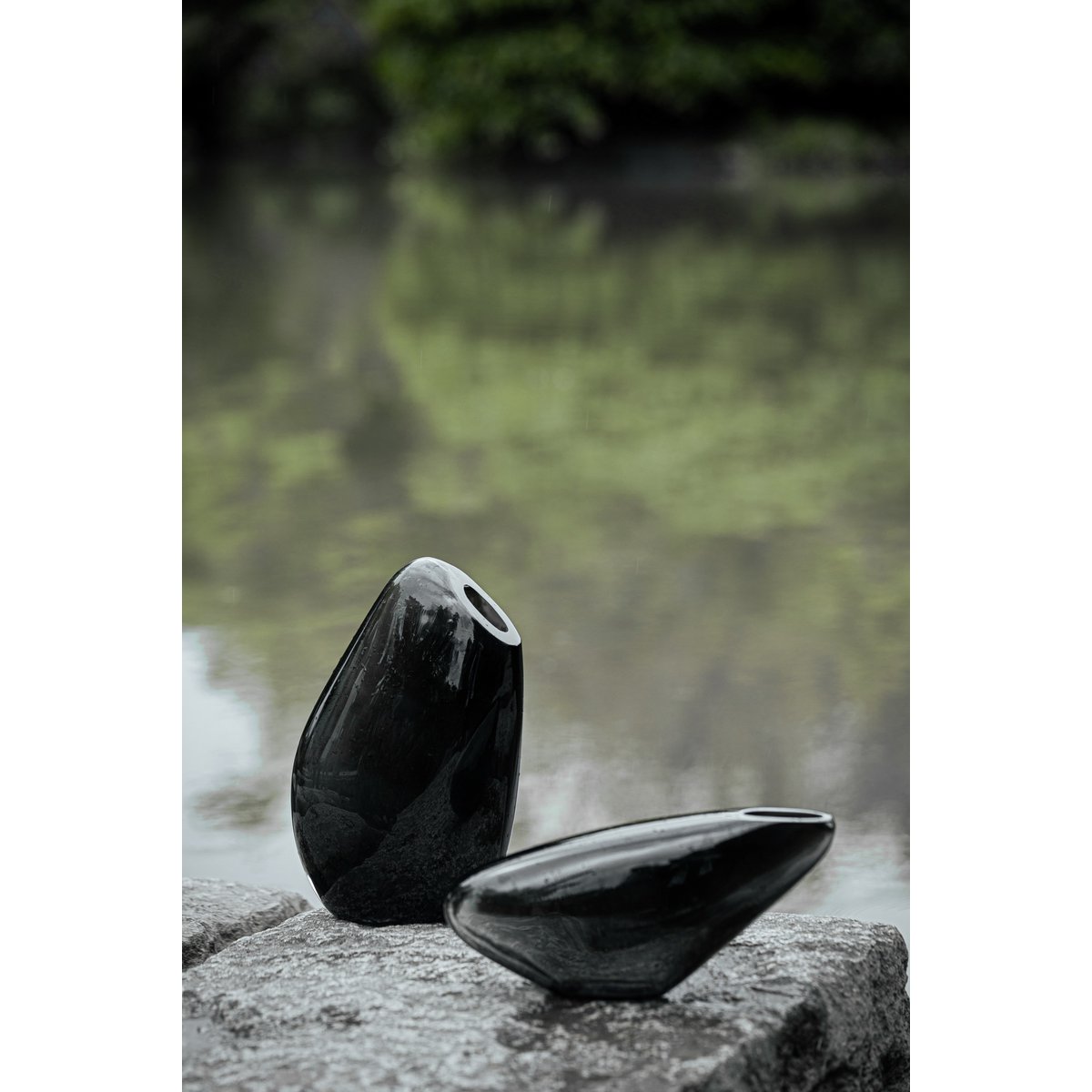 Hohe moderne Vase mit sehr innovativem, schlichtem Design, KOOKY30GR